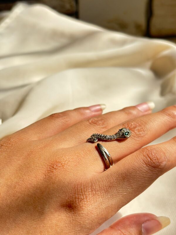 Snake Design Ring - Image 2