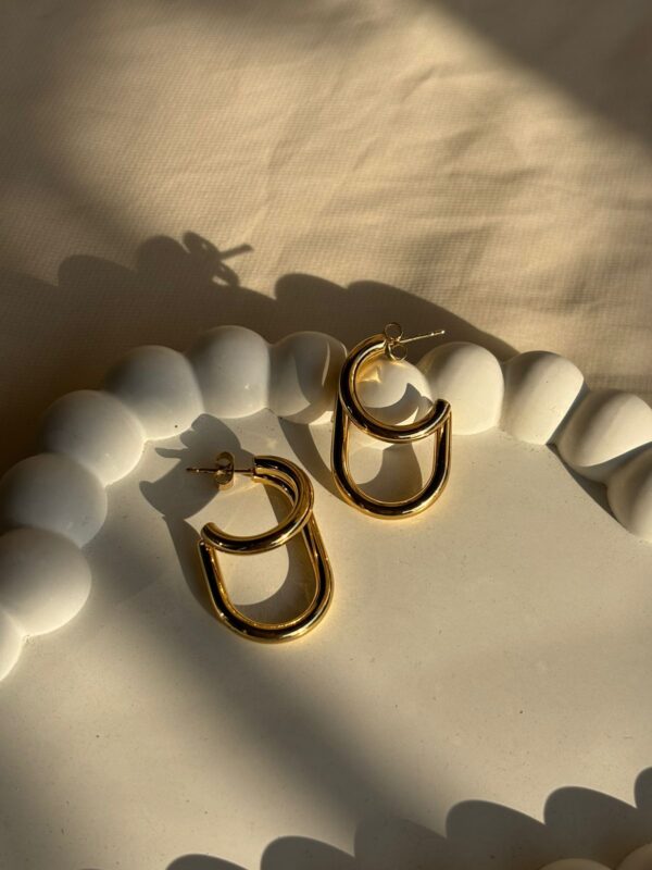 Hoops