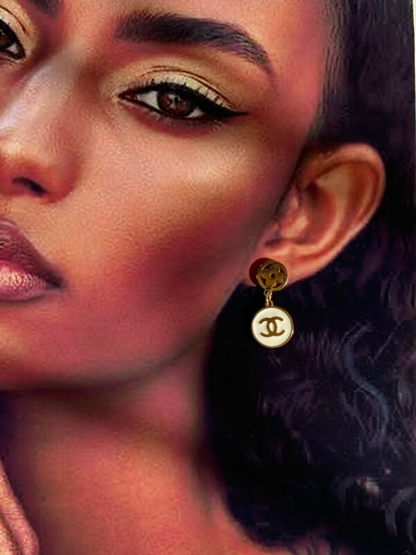 Chanel Drop Earings - Image 3