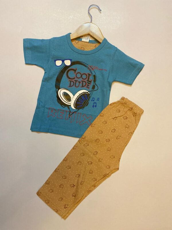 Half Sleeves Nightsuit
