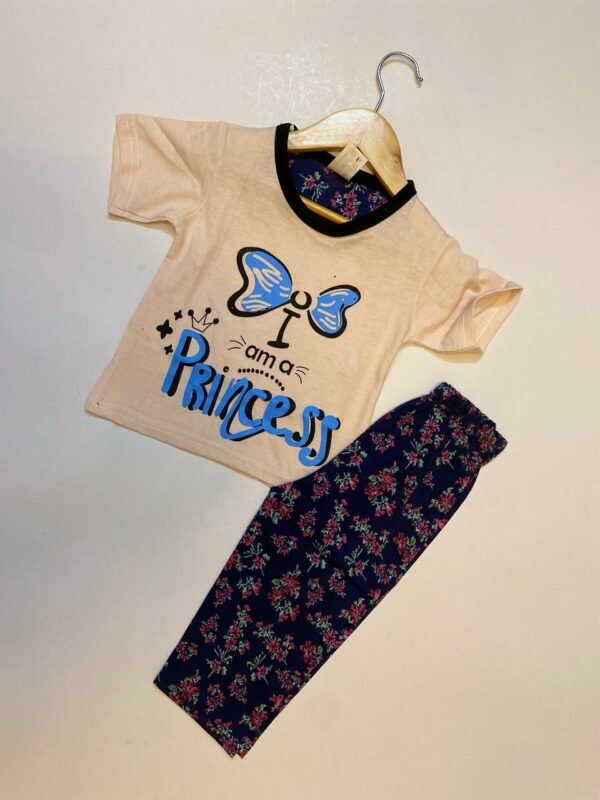 Half Sleeves Nightsuit