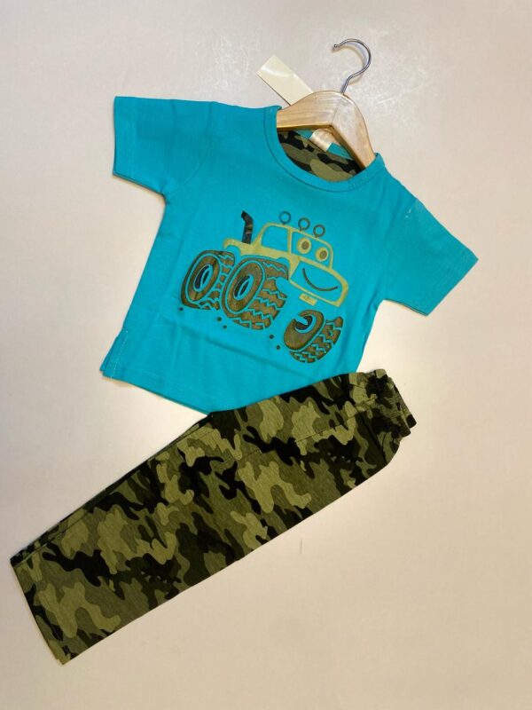 Half Sleeves Nightsuit