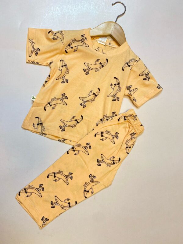 Half Sleeves Nightsuit