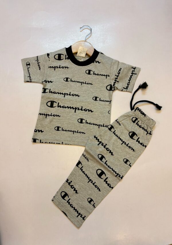 Half Sleeves Nightsuit