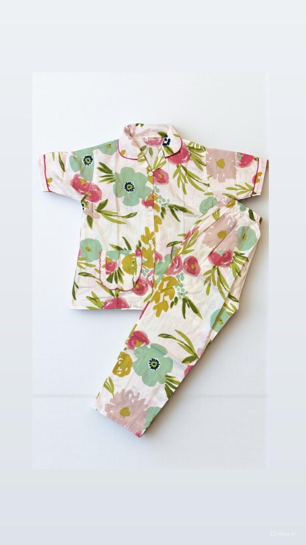 Cotton Half Sleeves Nightsuit