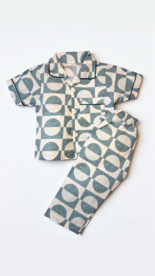 Cotton Half Sleeves Nightsuit