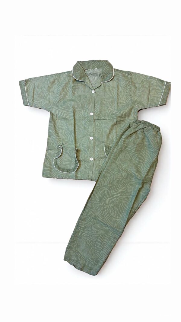 Cotton Half Sleeves Nightsuit