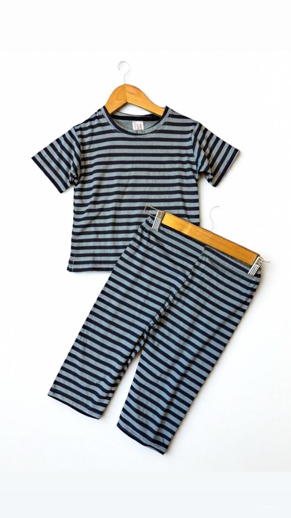 Half Sleeves Nightsuit